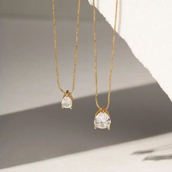 Colar Gotas Kit com 2 Colares 5x7 e 8x10 de Zircônias Brancas 45cm - Banho de Ouro 18k - Image 2