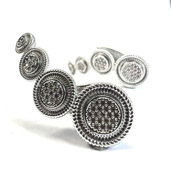 Brinco Earcuff Bolinhas