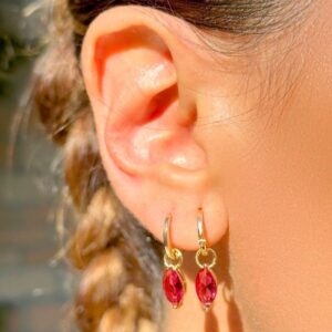 BRINCO GOTA TURMALINA VINHO