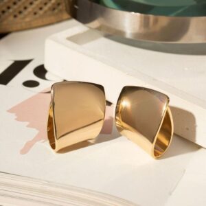 BRINCO LISO CURVADO ORGANICO - OURO